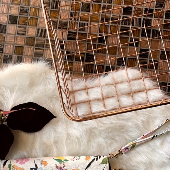 Rose Gold Metal Storage Basket - Picture 2 of 4